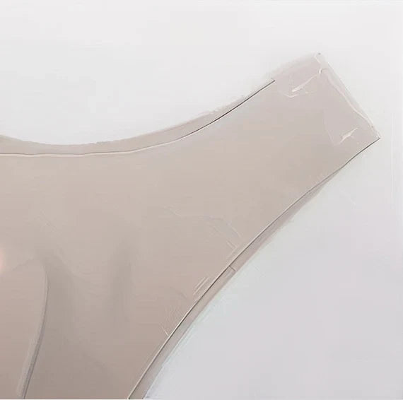 Wide shoulder straps